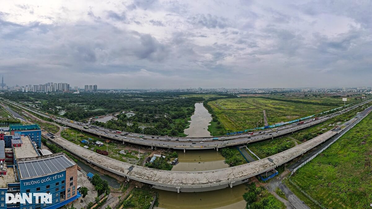 Tiến độ mới nhất dự án đường song hành cao tốc TPHCM - Long Thành - Dầu Giây